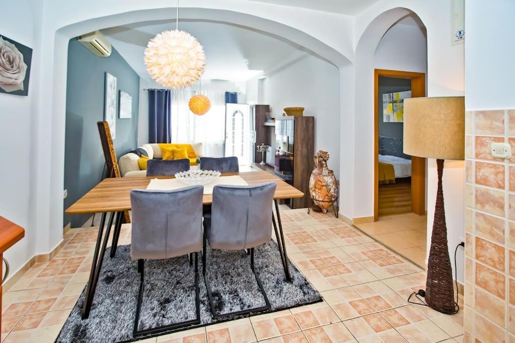 Apartman Tino With Two Sunny Terace Hvar Town Exteriér fotografie